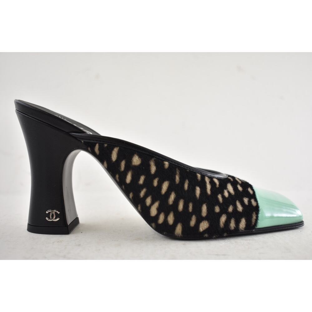 Chanel 26S Blazy Black White Pony Fur Green Square Toe Block Heel Pump Mule 38 - Picture 2 of 16